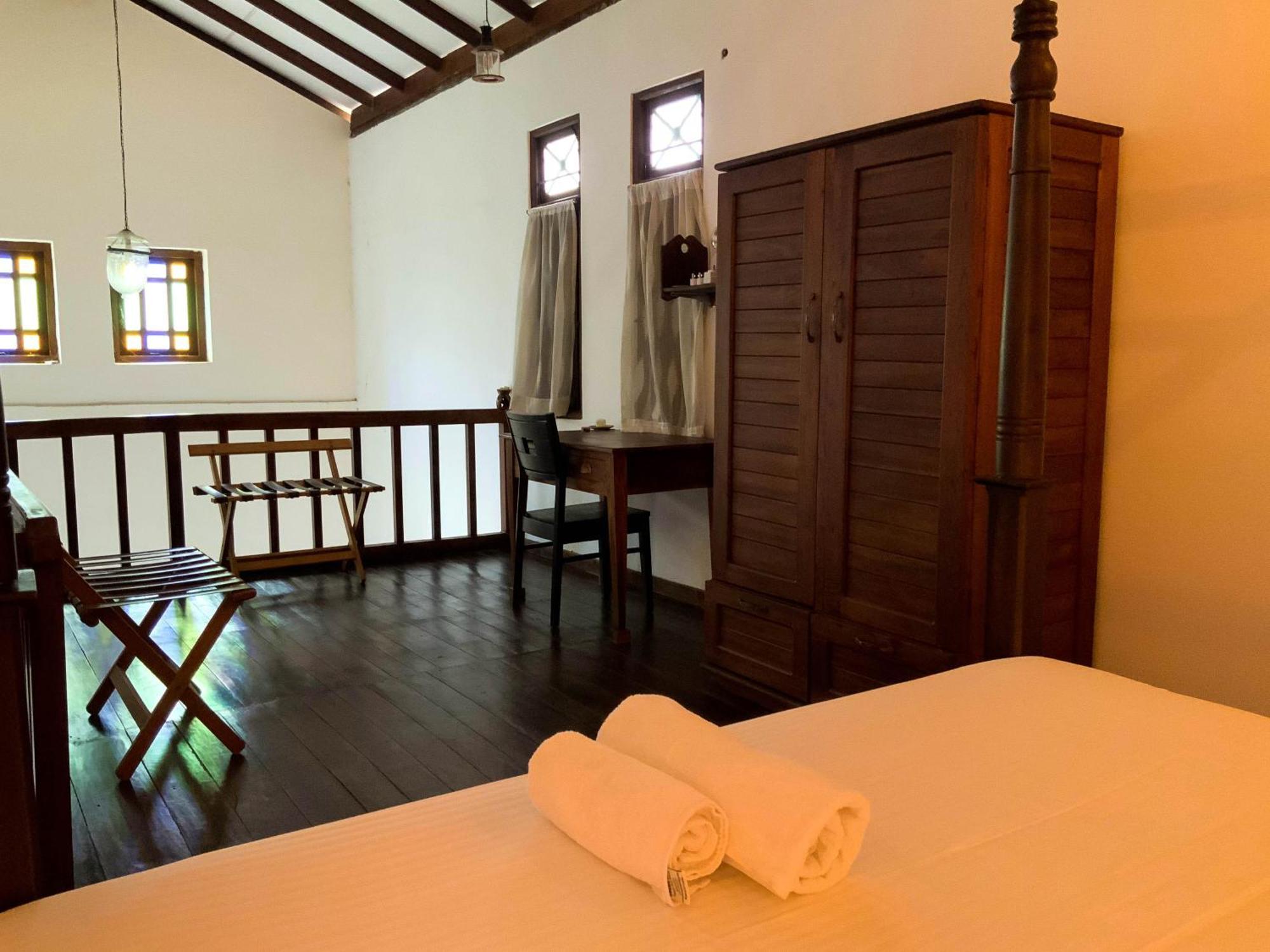 Headman House Antique Villa - A Seaside Royal Stay Ahangama Eksteriør billede