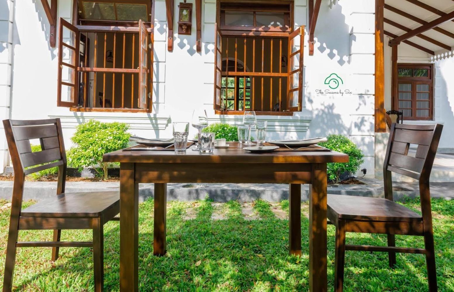 Headman House Antique Villa - A Seaside Royal Stay Ahangama Eksteriør billede