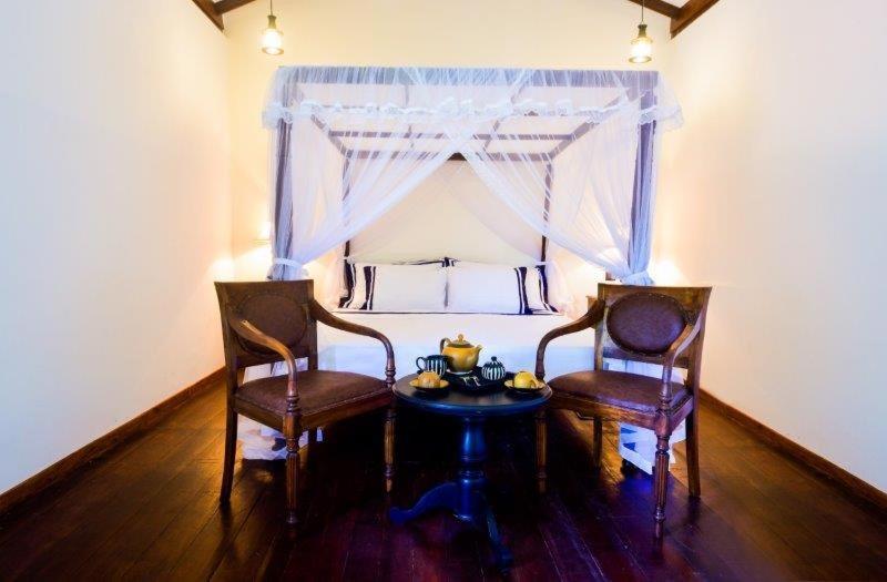 Headman House Antique Villa - A Seaside Royal Stay Ahangama Eksteriør billede