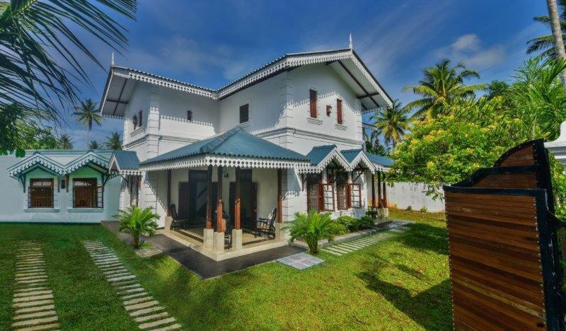 Headman House Antique Villa - A Seaside Royal Stay Ahangama Eksteriør billede